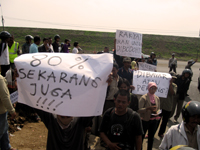 Korban Lumpur Lapindo Aksi Di Jakarta dan Porong