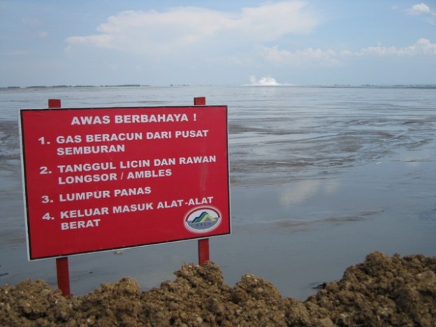 Scientists: Human Error to Blame for Indonesia’s Mud Volcano
